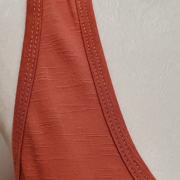 Jessica Simpson Activewear, mesh detail racerback tank, Size L, Coral/pale rust - Picture 9 of 10